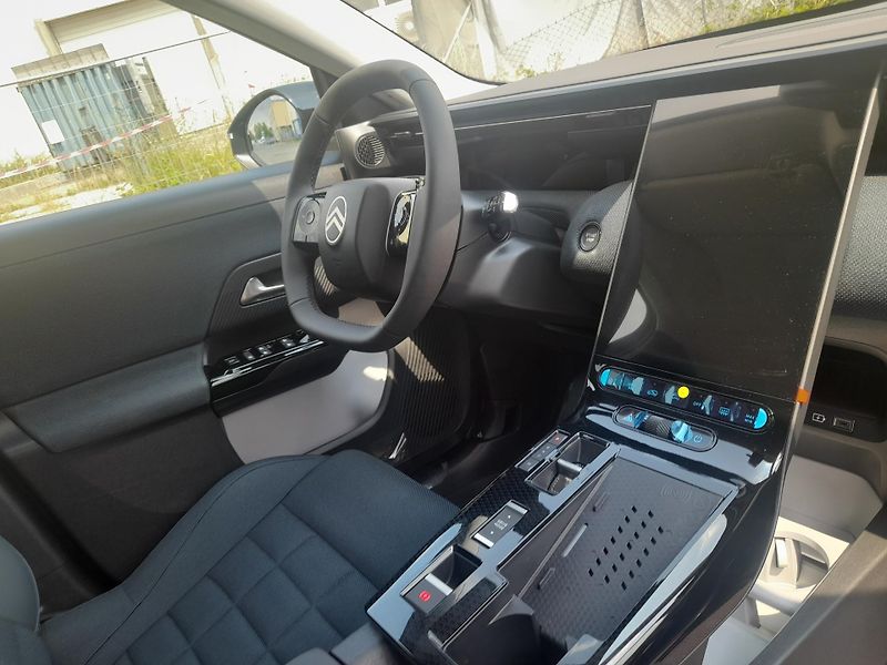 Citroën C5 Aircross (2026) PLUS Hybrid 145k Automatic - fotka 15 z 49