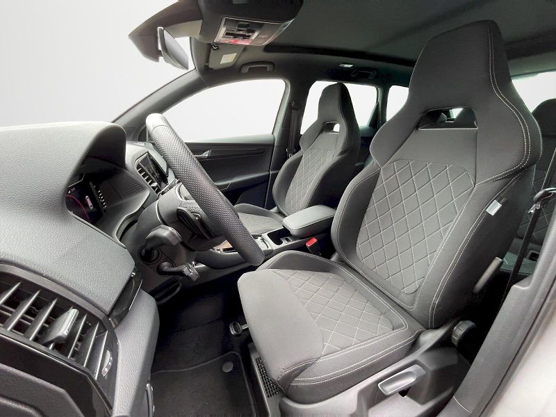 Škoda Karoq (2025) Sportline 2.0 TDI 110kW 4x4 DS - fotka 24 z 35