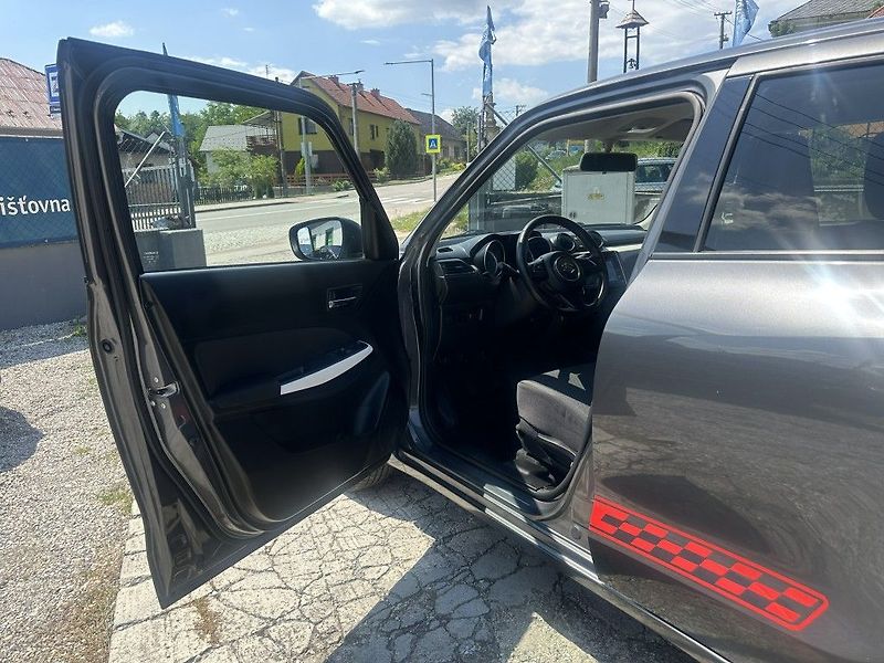 Suzuki Swift 1.2i 66kW Dualjet  serviska - fotka 12 z 20