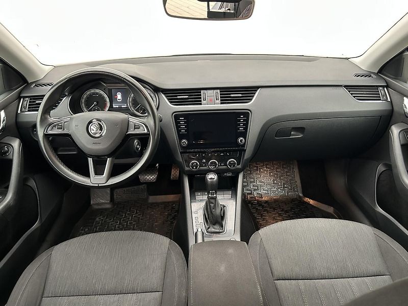 Škoda Octavia 2.0 TDI Style - fotka 5 z 26