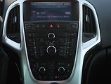 Opel Astra (2011) 1.4 T, Automat, Navi, Xenony - náhled 12