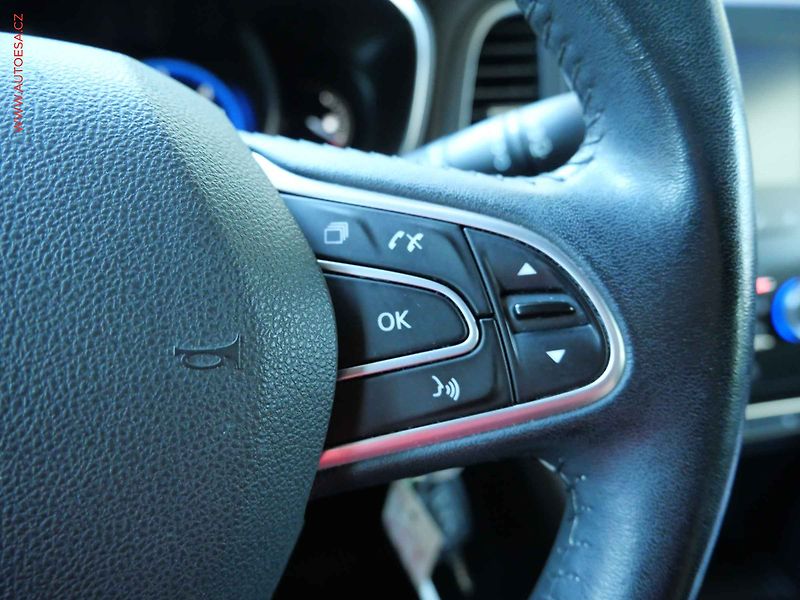 Renault Mégane (2017) 1.6dCi, ČR, ČR, TZ, výhř.sed. - fotka 16 z 19