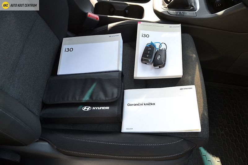 Hyundai i30 1.0T-GDI SMART ALU16 - fotka 42 z 49