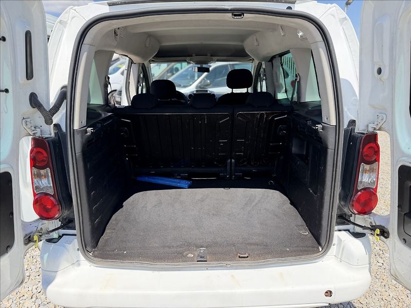 Peugeot Partner 1,6 HDI KLIMA TAŽNÉ - fotka 20 z 24