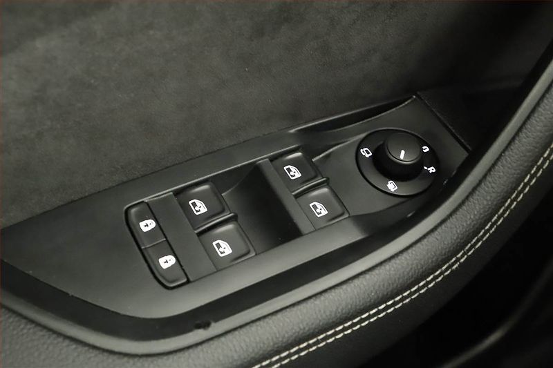 Škoda Superb (2021) Sportline 2.0 TDI - fotka 10 z 19