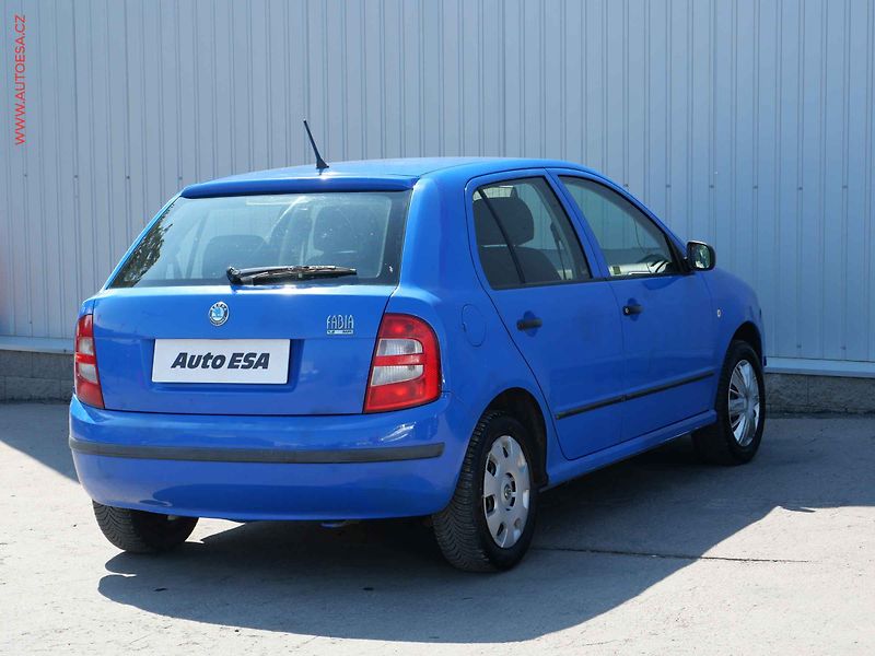 Škoda Fabia (2002) 1.2 i, ČR, El.výbava, TZ - fotka 4 z 11