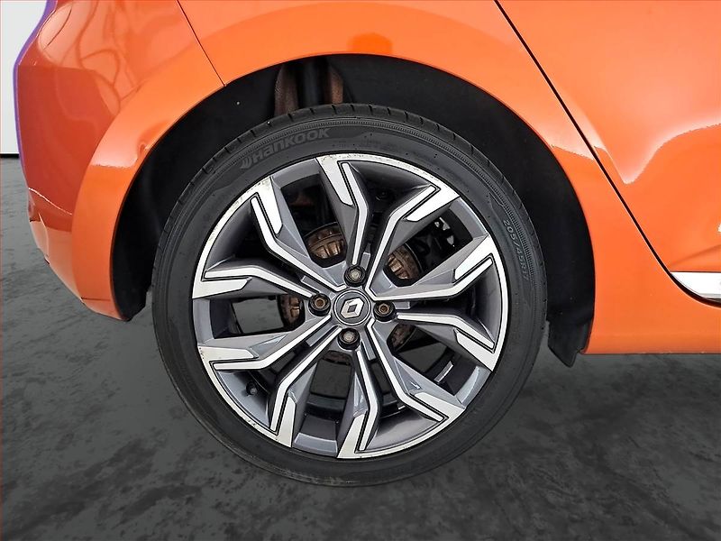 Renault Clio (2020) 1.0 TCe, ČR,1.maj, Kůže, Navi - fotka 15 z 19