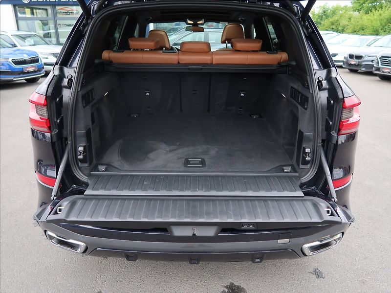 BMW X5 3,0 d,195kW,M-paket,NovéČR,DPH - fotka 25 z 28