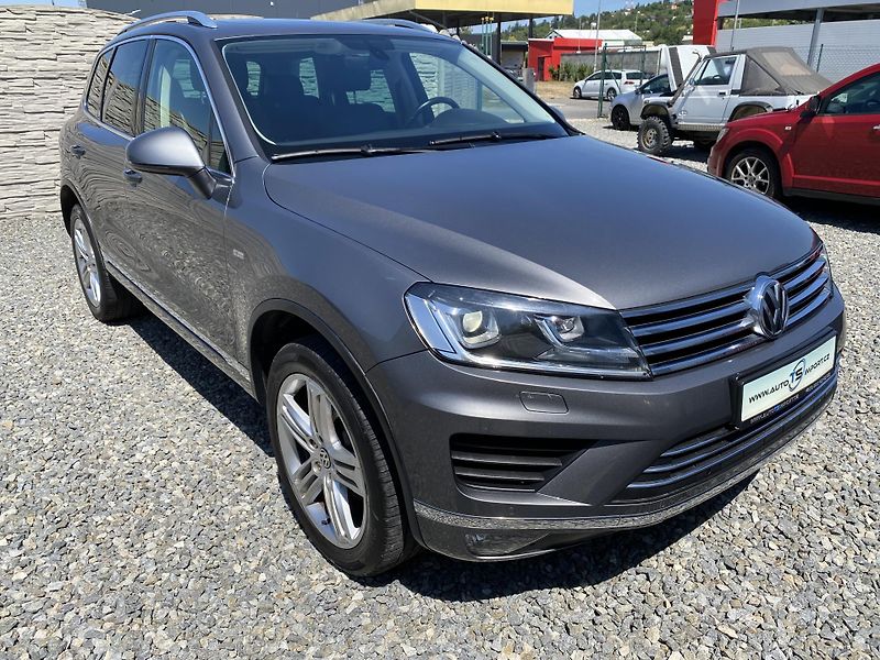Volkswagen Touareg 3.0TDi 4x4 FL 2017 ELEGANCE 1A - fotka 9 z 176