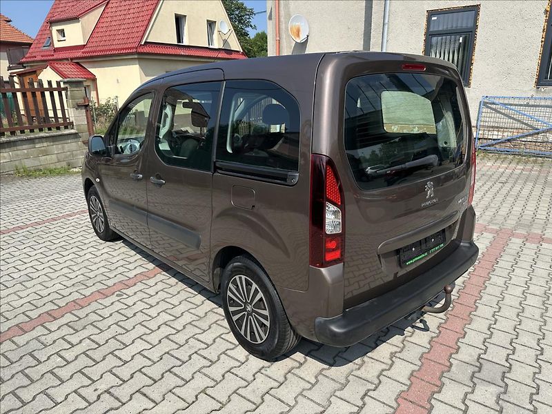 Peugeot Partner Tepee 1,6 TAŽNÉ - fotka 7 z 21