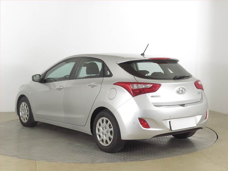 Hyundai i30 (2013) 1.4 CRDi, Tempomat - fotka 4 z 14