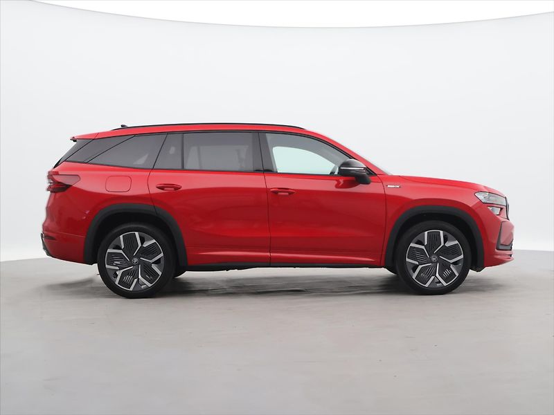 Škoda Kodiaq 2,0 TDI DSG 4x4 Sportline CZ - fotka 8 z 34
