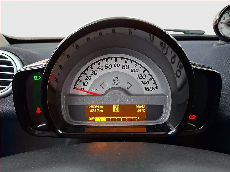 Smart Fortwo (2012) 1.0T, Automat, Park. senzory - fotka 10 z 17