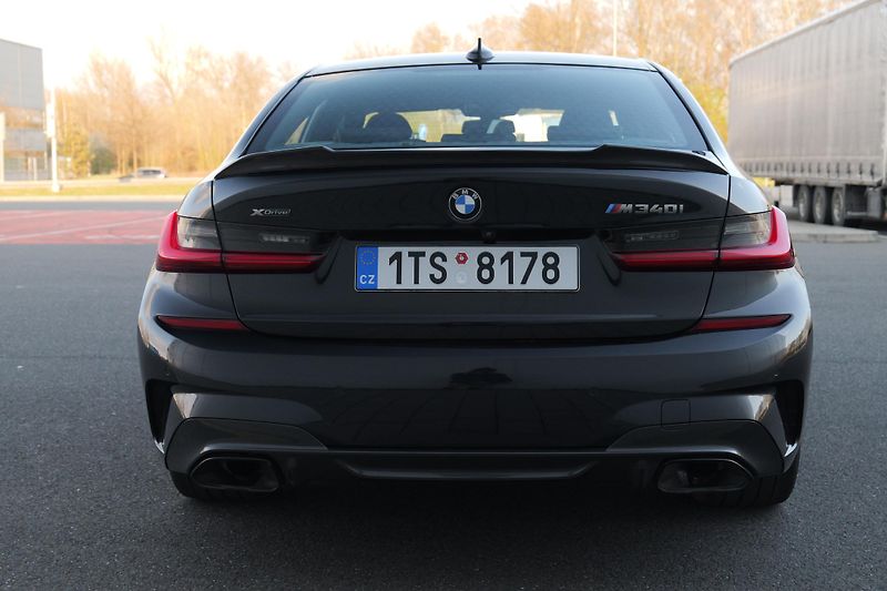 BMW Řada 3 (2021) - fotka 15 z 18