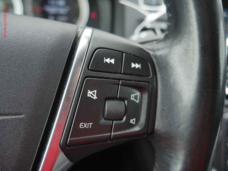 Volvo V60 (2013) 2.0D, ČR, AT - fotka 14 z 17