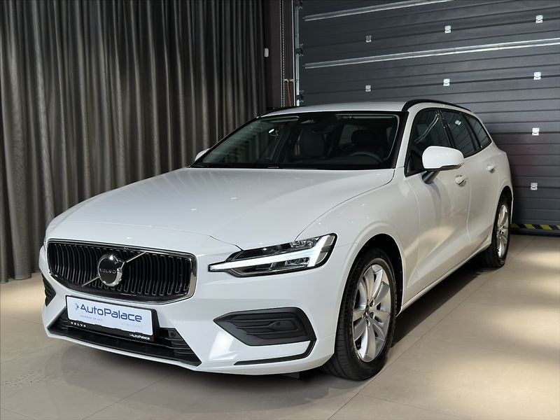 Volvo V60 (2026) 2,0 B4  Core - fotka 7 z 38