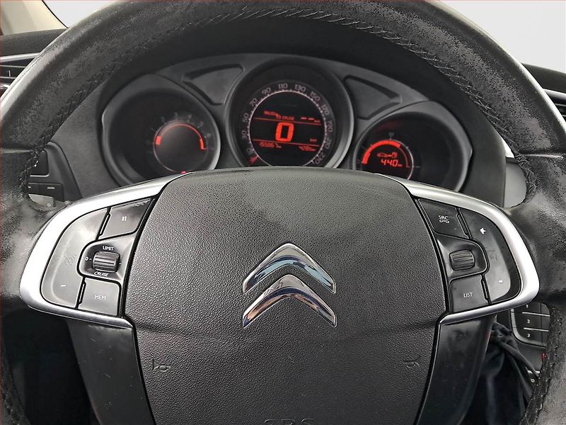 Citroën C4 (2013) 1.6 VTi, Tempomat - fotka 17 z 19