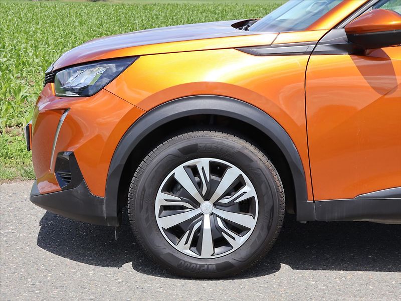 Peugeot 2008 1,2 PT 74kW CZ Klima ACTIVE - fotka 27 z 34