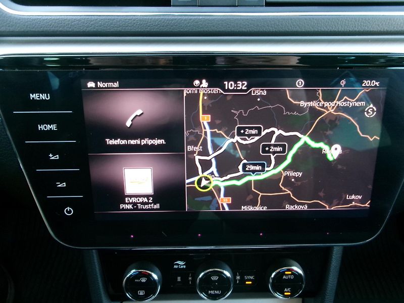 Škoda Superb (2022) 2,0TDI L&K 4x4 DSG ACC MATRIX - fotka 35 z 49