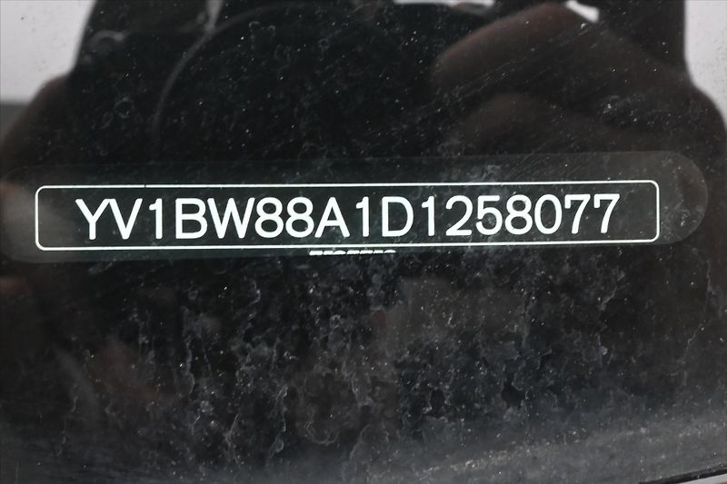 Volvo V70 2,0 120kW D4 Manuál Tažné - fotka 12 z 29