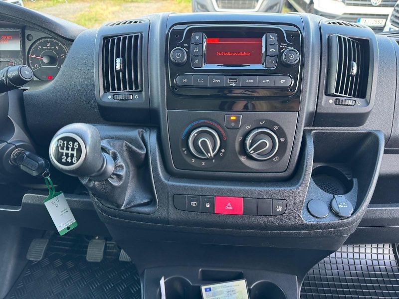 Peugeot Boxer (2023) L3H2 2.2HDI 103kW CZ DPH - fotka 10 z 11