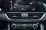Alfa Romeo Giulia (2017) 2.0 Turbo - náhled 12