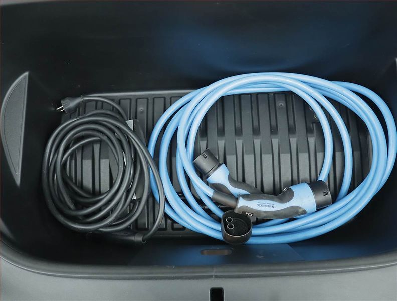 Tesla Model Y (2022) Performance 79kWh, SoH 82% - fotka 21 z 21