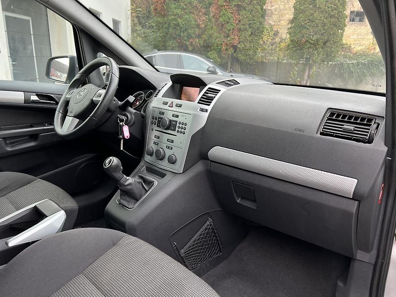 Opel Zafira 1.7 CDTi 92kW - fotka 10 z 15