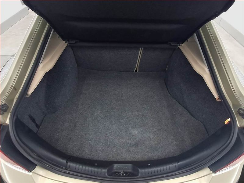 Ford Mondeo (2006) Ghia 1.8 16V, po STK - fotka 14 z 17