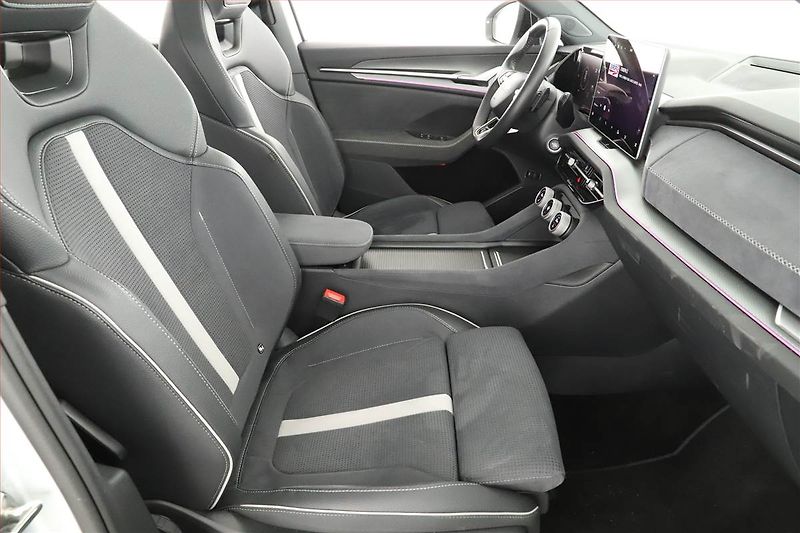 Škoda Kodiaq (2025) 2.0 TDI, SPORTLINE, KEYLESS - fotka 7 z 20