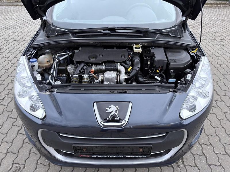Peugeot 308 1.6 HDI 68 kW servisní knížka - fotka 12 z 18