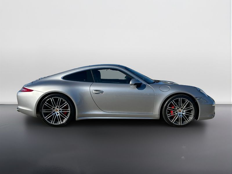 Porsche 911 4S - fotka 7 z 30