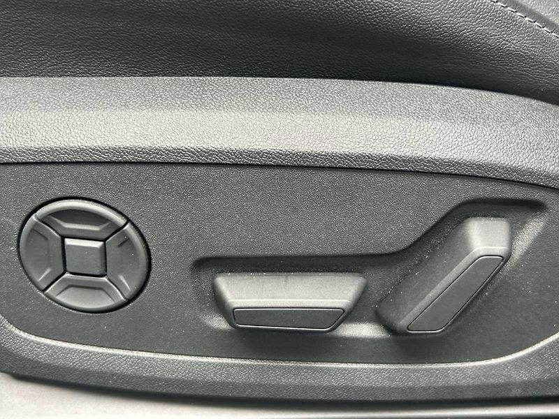 Audi A6 (2025) AVANT E-TRON QUATTRO - fotka 6 z 35