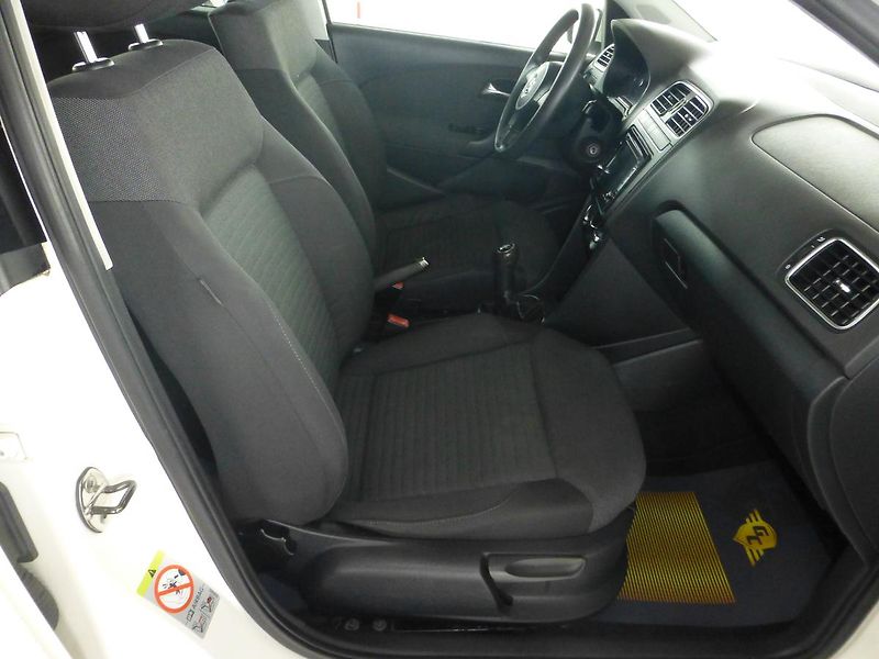 Volkswagen Polo (2011) 1,2TDI***KLIMA*NAVIGACE**5DV** - fotka 17 z 24
