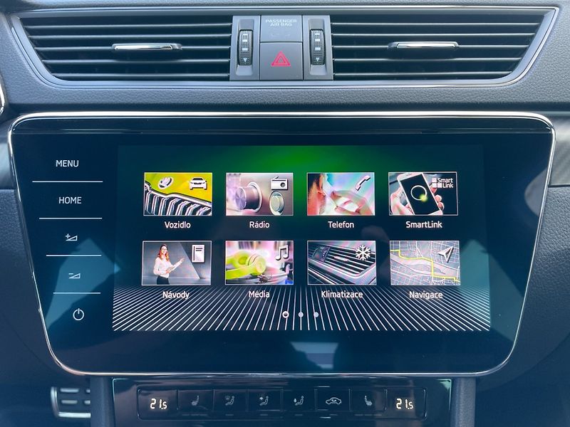 Škoda Superb (2022) SportLine 1.5TSI Webasto! 1.Ma - fotka 33 z 50