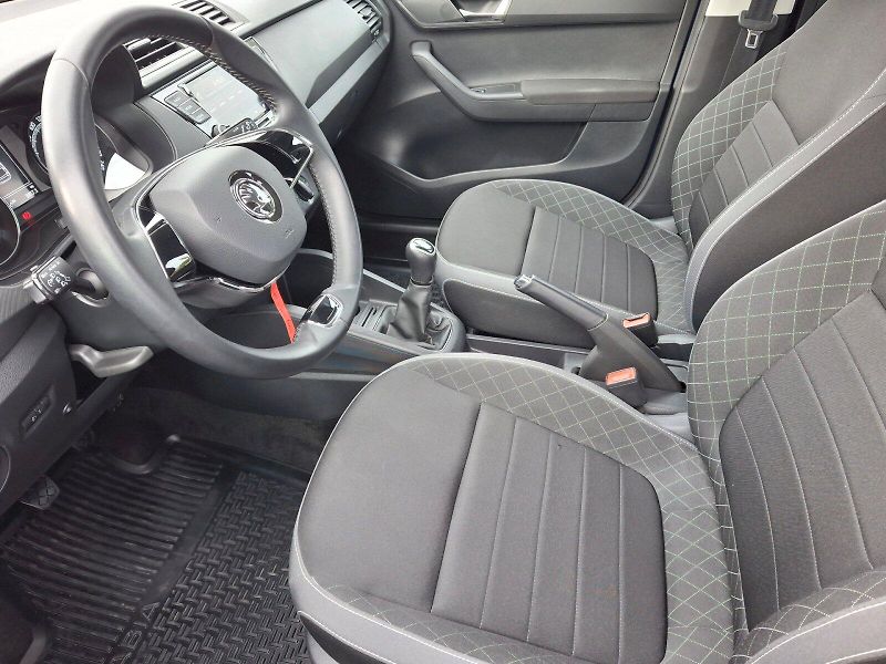 Škoda Fabia (2022) Combi Ambition 1,0TSi 70kW - fotka 6 z 27