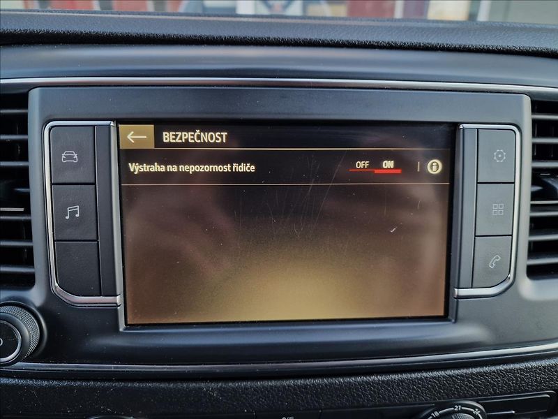 Opel Vivaro 1.5CDTI 88kW, původ ČR,1.Maj. - fotka 27 z 47