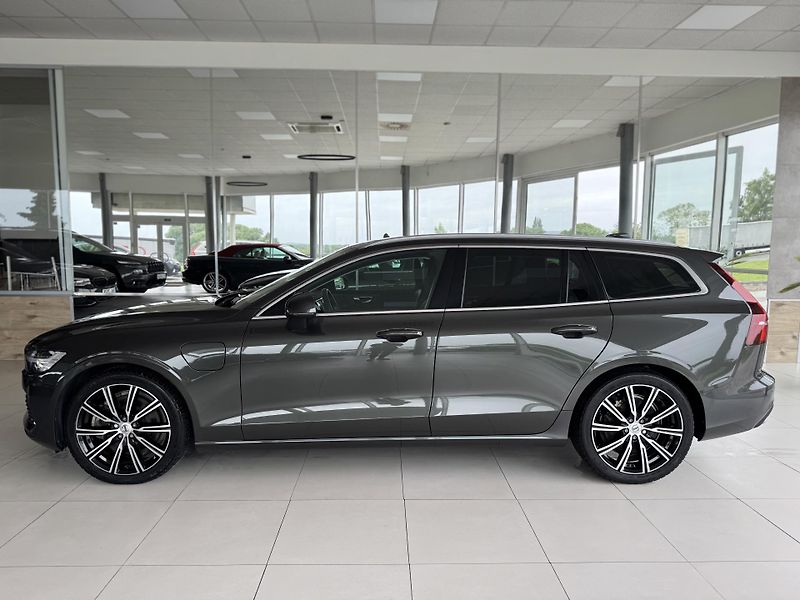Volvo V60 T6 AWD*257kW*Recharge*Inscript - fotka 8 z 33