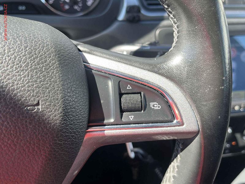 Škoda Rapid (2015) 1.6TDi, ČR, servis.kniha, AC - fotka 14 z 16