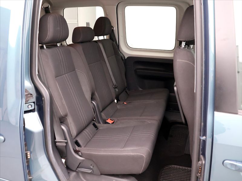 Volkswagen Caddy 2,0 TDI 110kW Alltrack 1.Maj - fotka 12 z 30