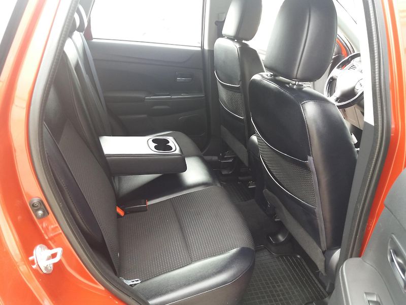 Citroën C4 Aircross 1.6HDi,4X4,1.MAJITEL-ČR - fotka 16 z 24