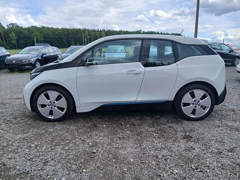 BMW i3 125 kW, 86tis km - fotka 18 z 47