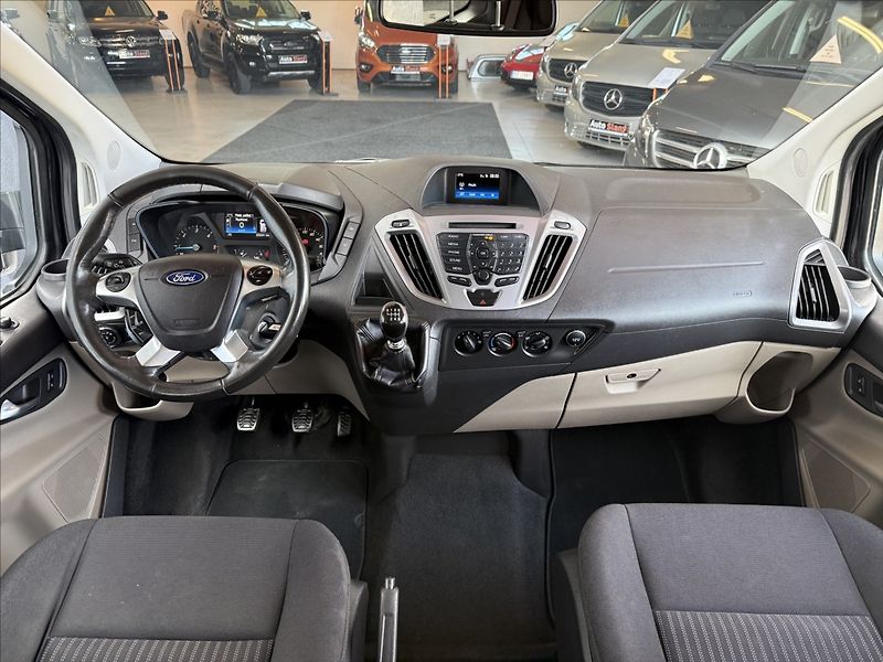 Ford Tourneo Custom 2,0 L2,96kW,1maj,nové rozvody - fotka 13 z 30