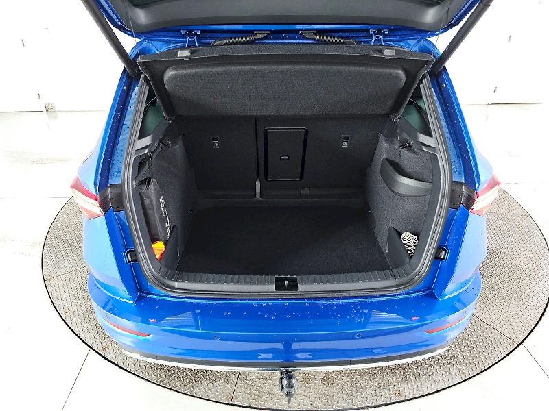 Škoda Karoq (2025) 1.5TSI 110kW DSG SPORTLINE TAŽ - fotka 33 z 33