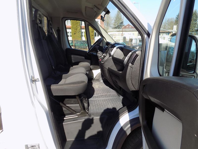 Fiat Ducato (2017) 2,3 96KW VALNIK 4 20M - fotka 29 z 34