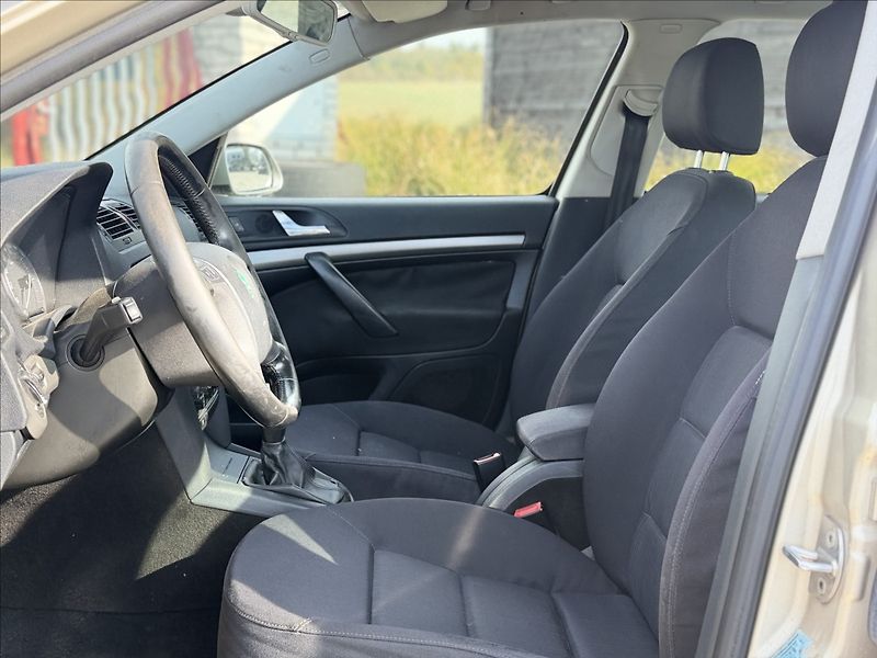 Škoda Octavia 1,9 BEZ DPF, +SADA ZIMNÍCH KOL - fotka 9 z 17