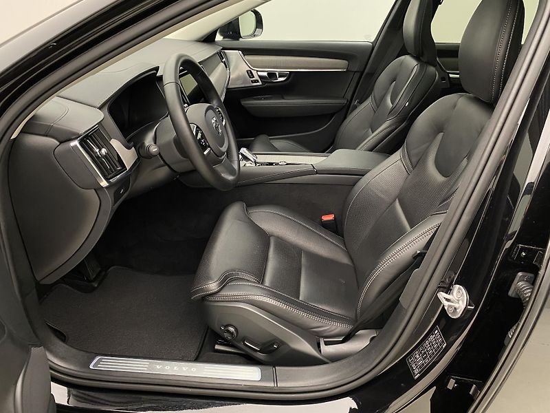 Volvo V90 CC B5 AWD ULTIMATE REZERVACE - fotka 3 z 68