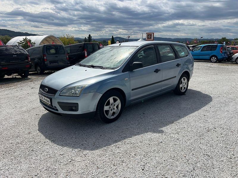 Ford Focus 1.6 i - fotka 3 z 14