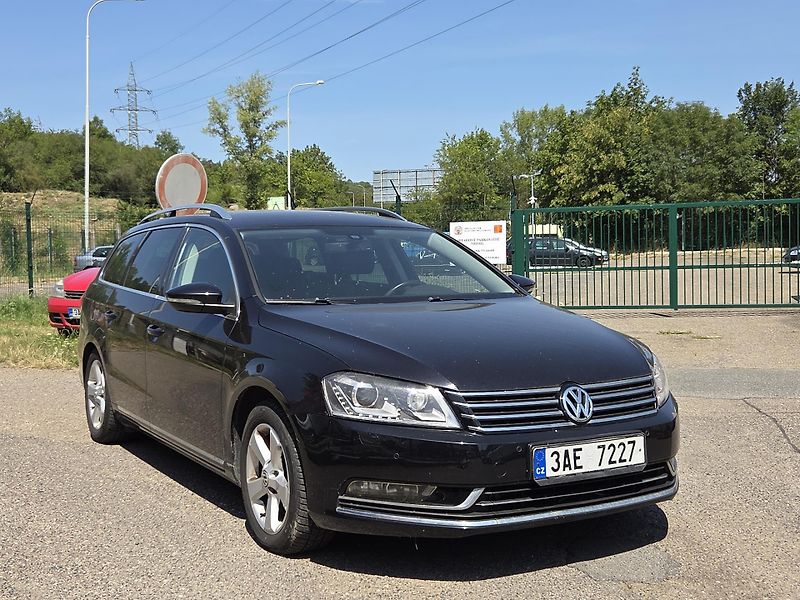 Volkswagen Passat 1,8Tsi 118kw - fotka 3 z 11