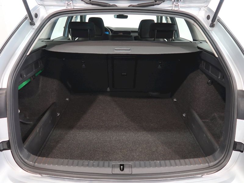 Škoda Octavia (2024) SELECTION 2.0TDI 110KW DSG - fotka 39 z 40